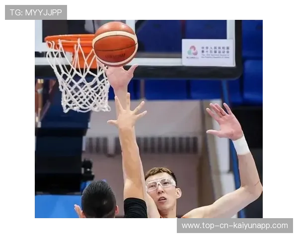 CBA周琦防守脚步训练揭秘：状态提升的背后秘诀